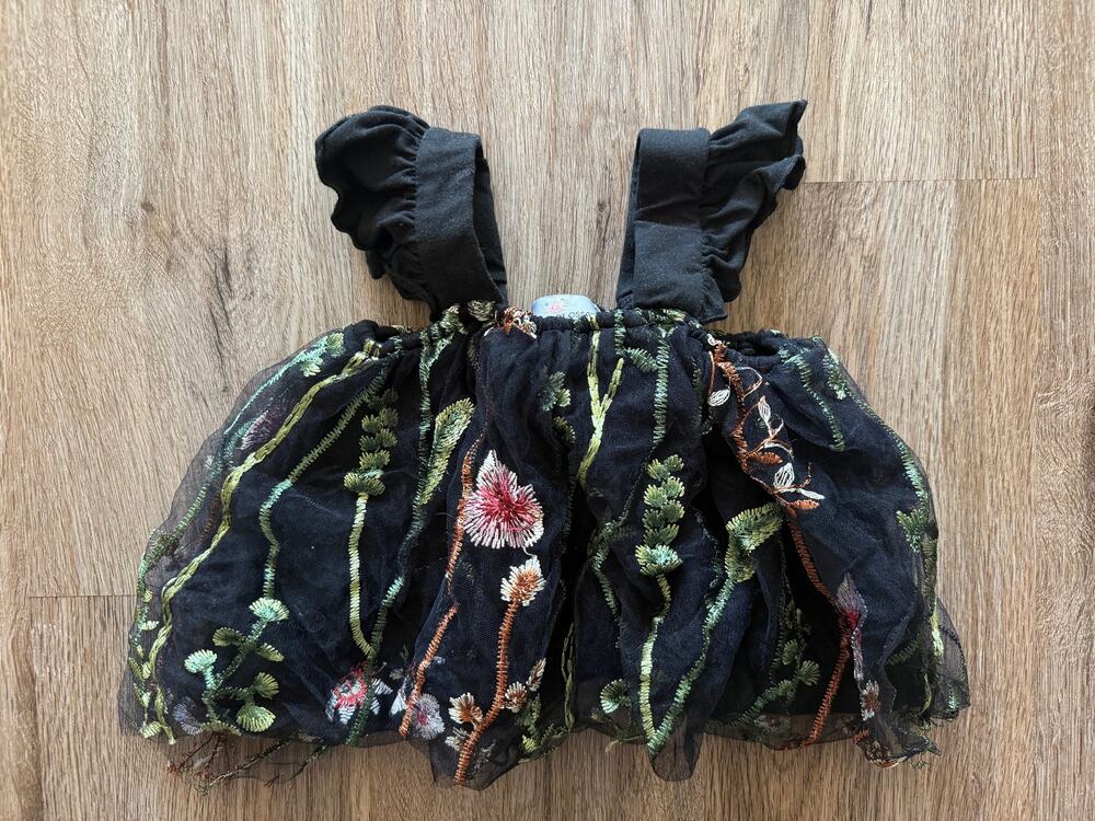 Bailey’s Blossoms Baby Black Floral Top Size 12-18 Months